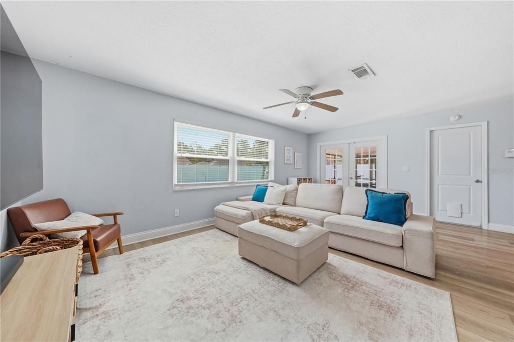 For Sale: $364,900 (3 beds, 2 baths, 1442 Square Feet)