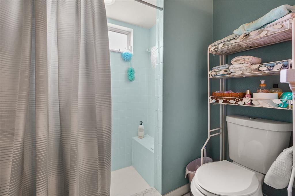Active With Contract: $275,000 (2 beds, 2 baths, 1606 Square Feet)