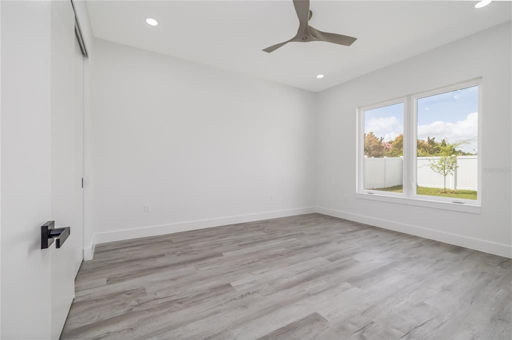 For Sale: $759,000 (4 beds, 3 baths, 2556 Square Feet)
