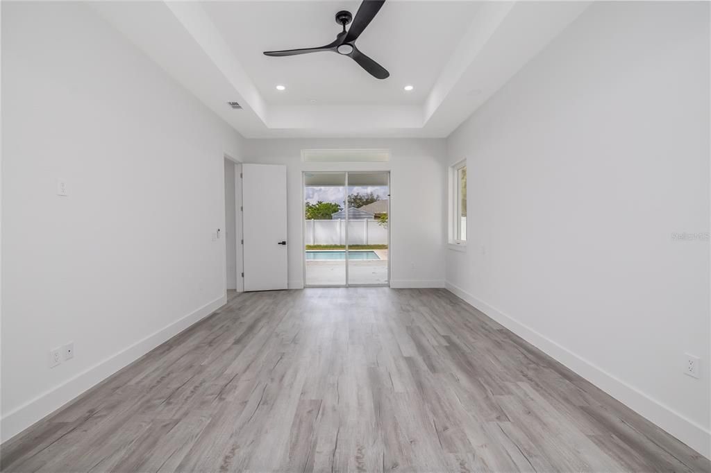For Sale: $759,000 (4 beds, 3 baths, 2556 Square Feet)