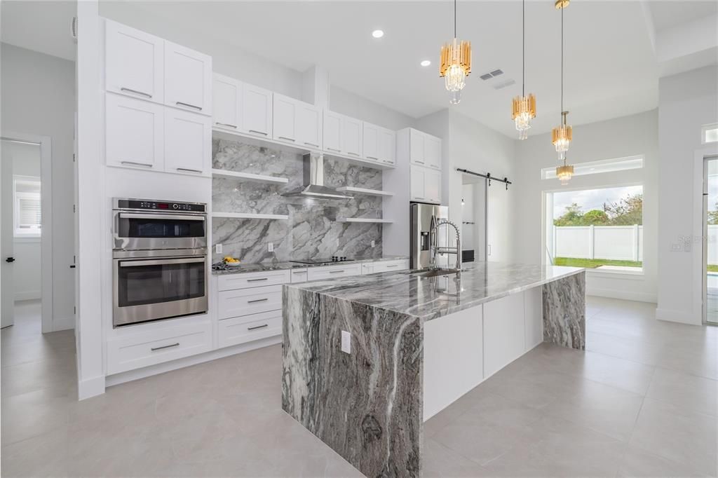 For Sale: $759,000 (4 beds, 3 baths, 2556 Square Feet)