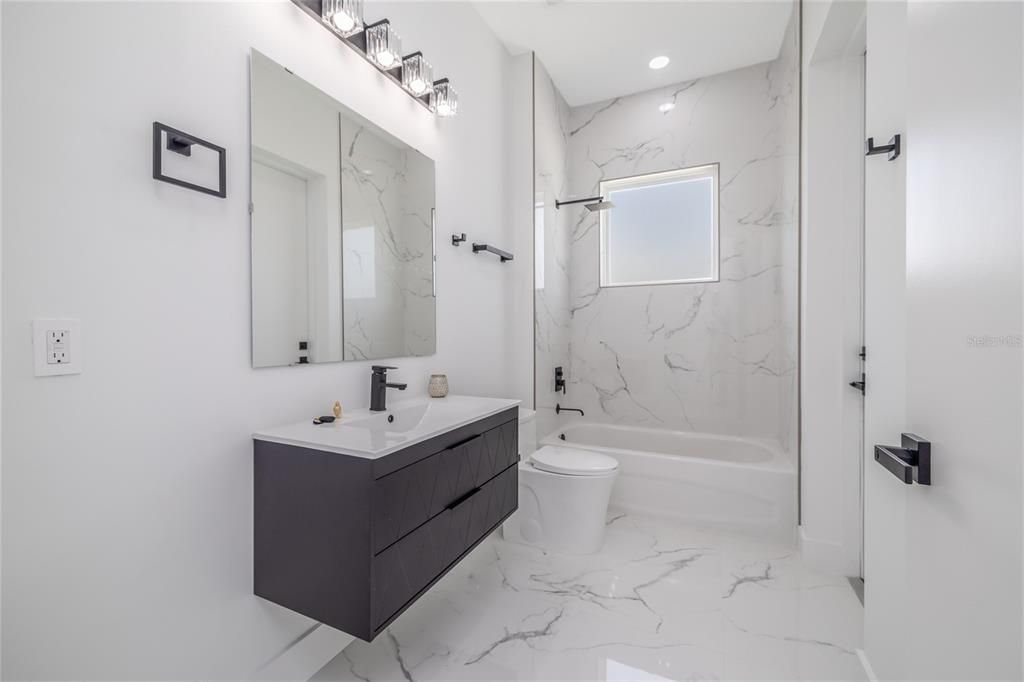 For Sale: $759,000 (4 beds, 3 baths, 2556 Square Feet)
