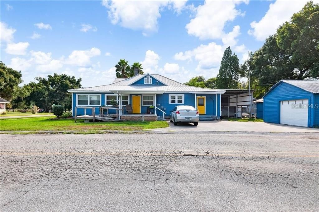 For Sale: $214,900 (5 beds, 3 baths, 2109 Square Feet)