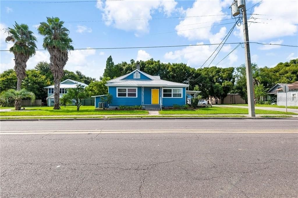 For Sale: $214,900 (5 beds, 3 baths, 2109 Square Feet)