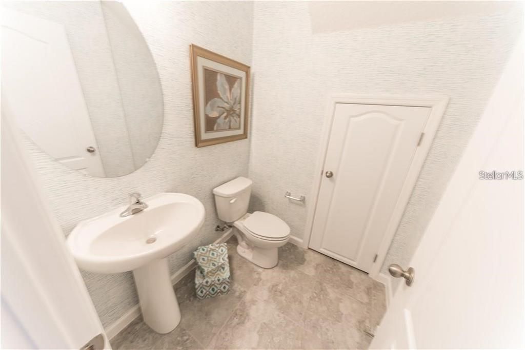 For Sale: $624,999 (5 beds, 3 baths, 3208 Square Feet)