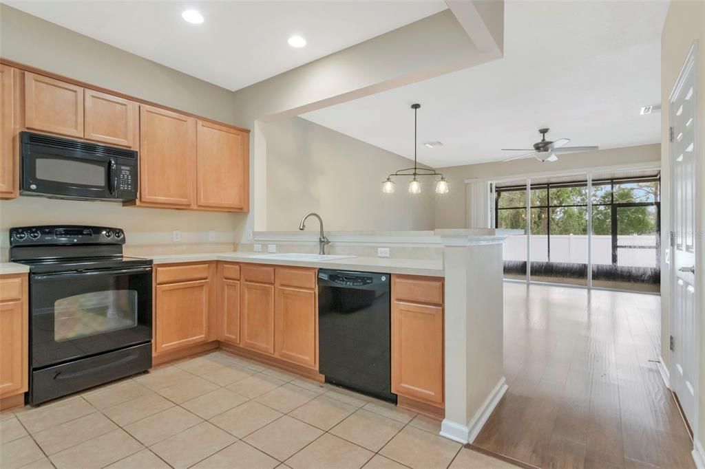 For Sale: $345,000 (3 beds, 2 baths, 1622 Square Feet)