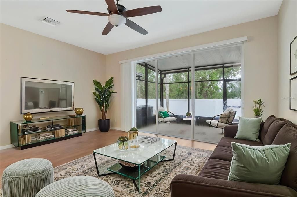 For Sale: $345,000 (3 beds, 2 baths, 1622 Square Feet)
