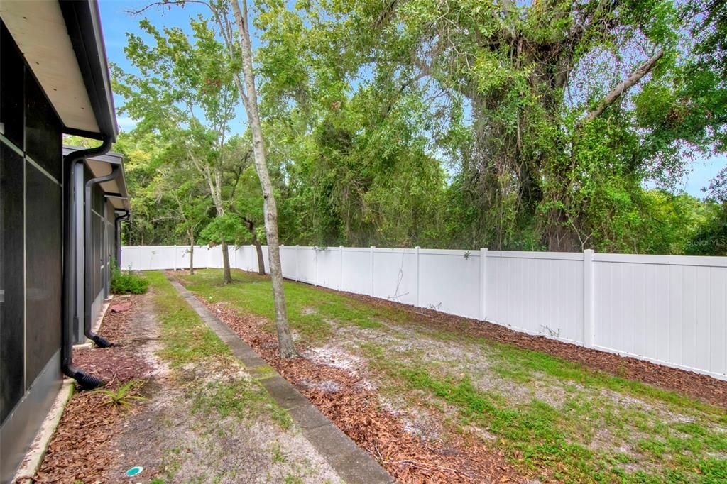 For Sale: $345,000 (3 beds, 2 baths, 1622 Square Feet)