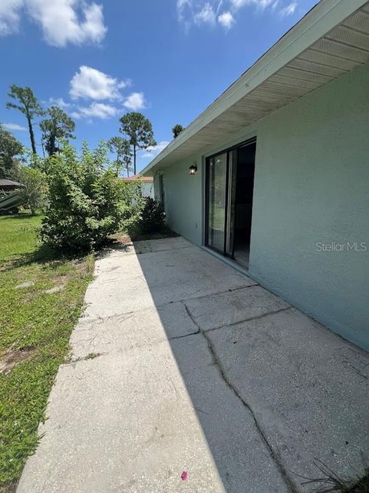 For Sale: $260,000 (3 beds, 2 baths, 1260 Square Feet)