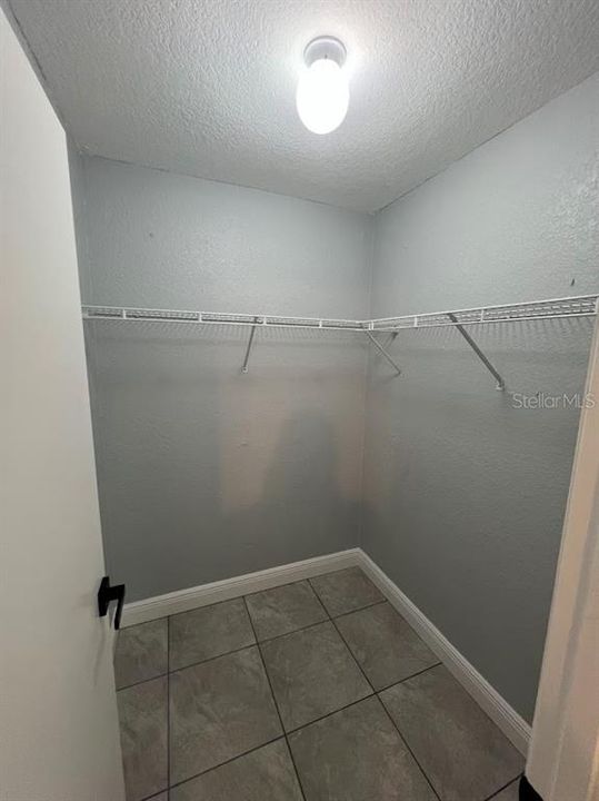 For Sale: $260,000 (3 beds, 2 baths, 1260 Square Feet)