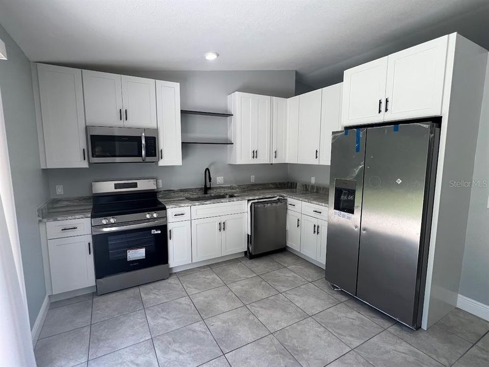For Sale: $260,000 (3 beds, 2 baths, 1260 Square Feet)
