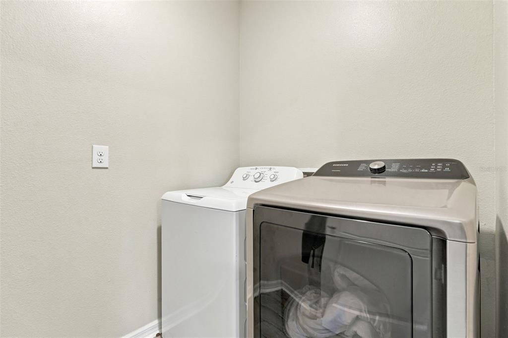 For Sale: $360,000 (4 beds, 2 baths, 1846 Square Feet)
