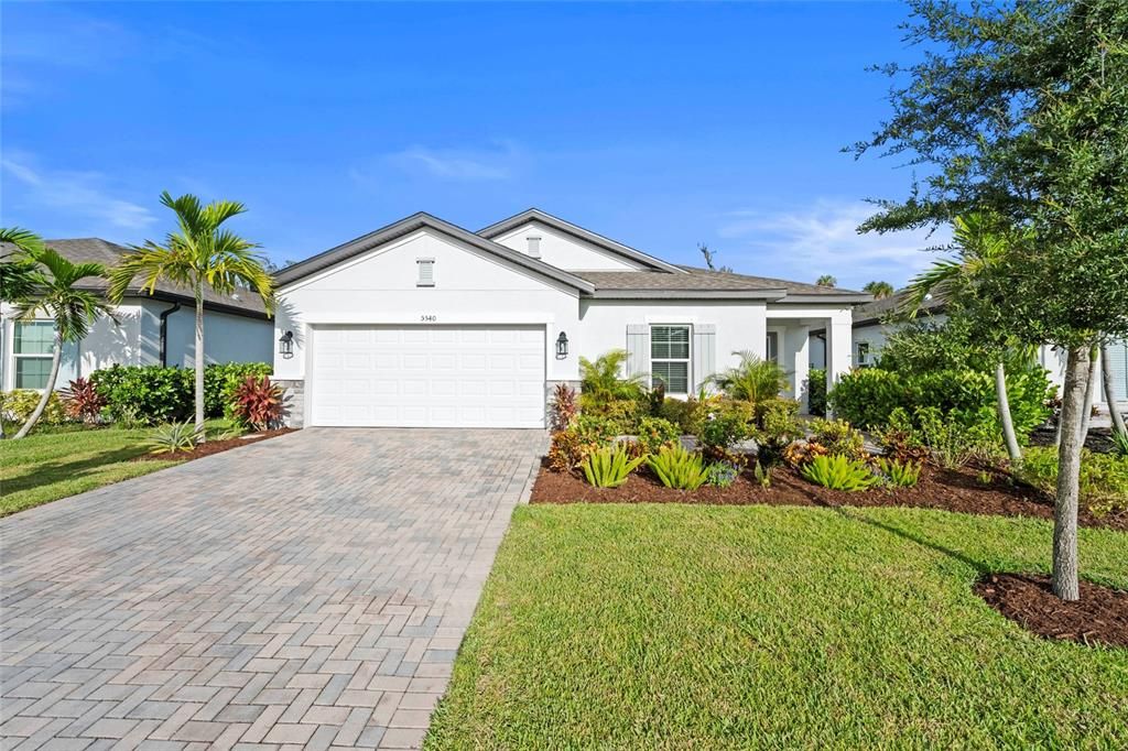 For Sale: $410,000 (3 beds, 2 baths, 2090 Square Feet)