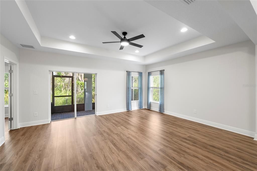 For Sale: $410,000 (3 beds, 2 baths, 2090 Square Feet)