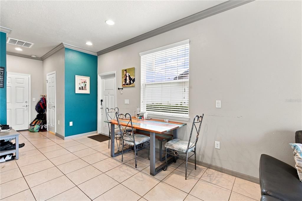 For Sale: $330,000 (3 beds, 2 baths, 1880 Square Feet)