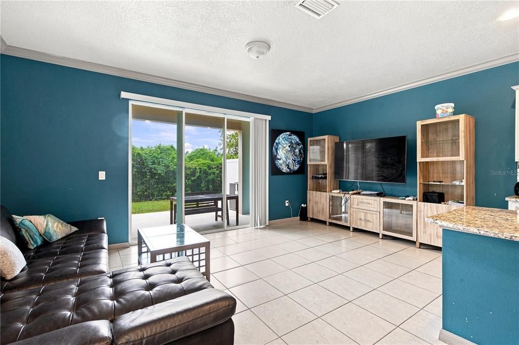 For Sale: $330,000 (3 beds, 2 baths, 1880 Square Feet)
