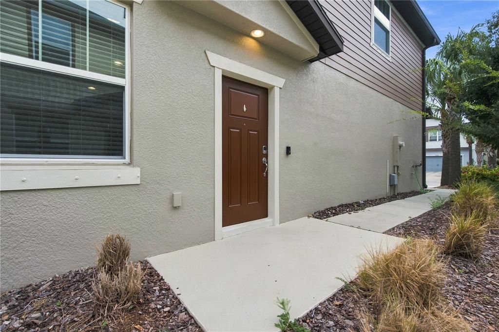 For Sale: $330,000 (3 beds, 2 baths, 1880 Square Feet)