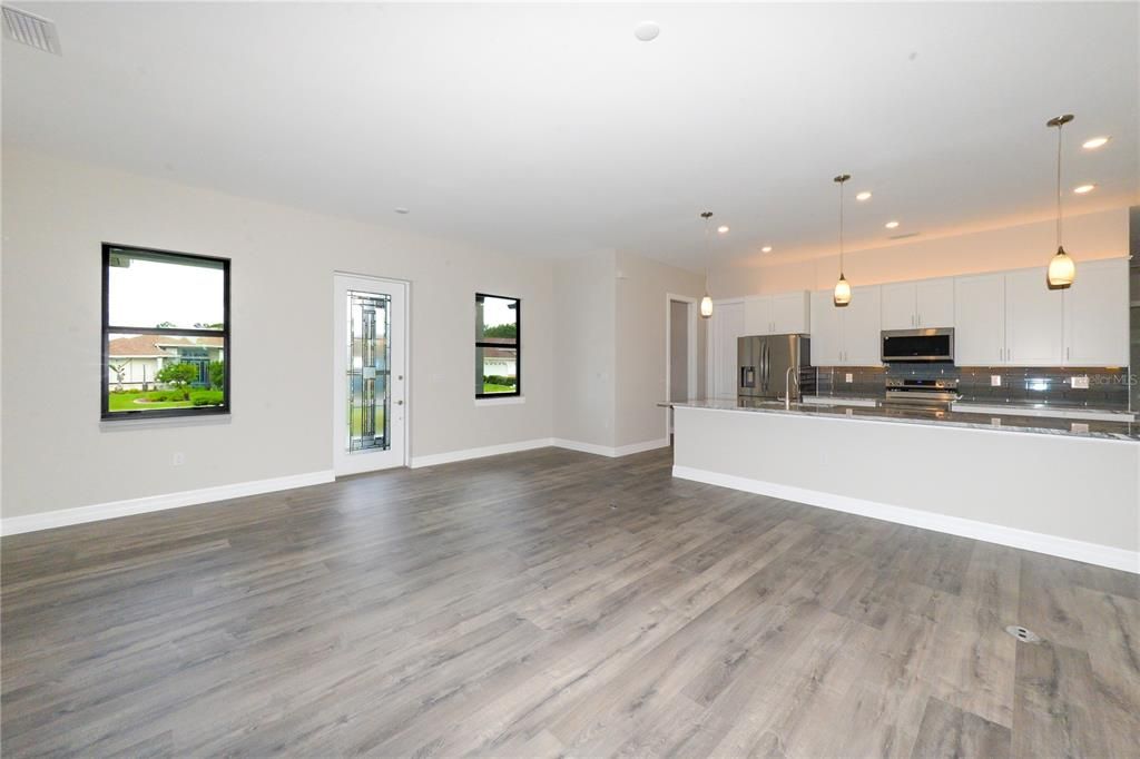 For Sale: $498,000 (3 beds, 2 baths, 2151 Square Feet)
