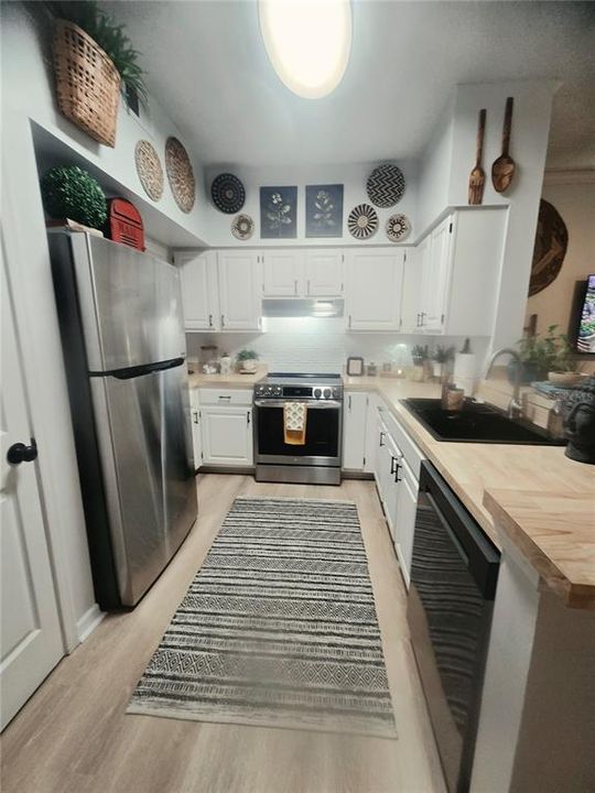 For Sale: $249,000 (2 beds, 2 baths, 1134 Square Feet)