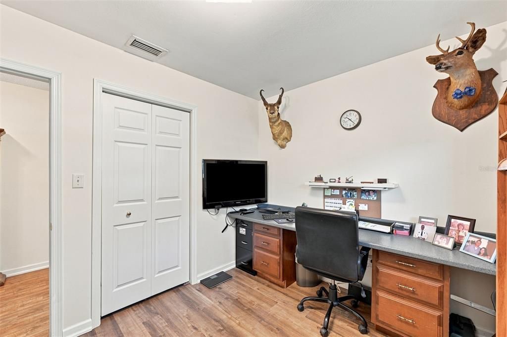 For Sale: $397,000 (3 beds, 2 baths, 1774 Square Feet)