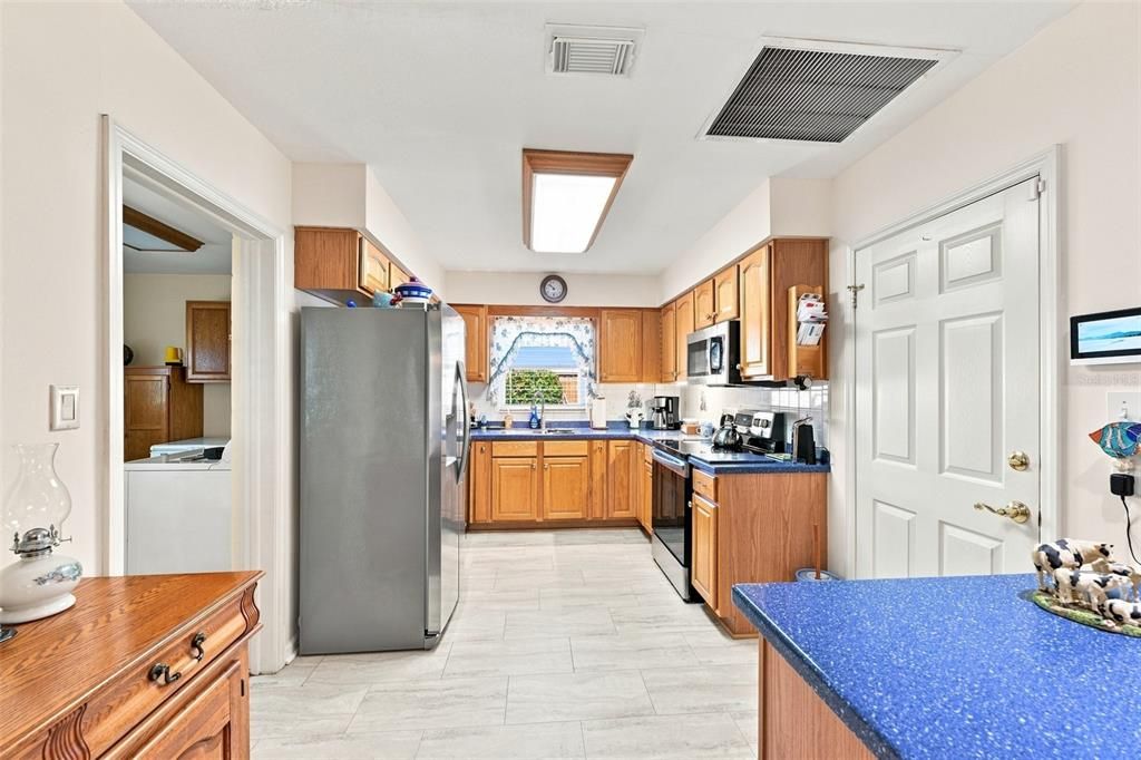 For Sale: $397,000 (3 beds, 2 baths, 1774 Square Feet)
