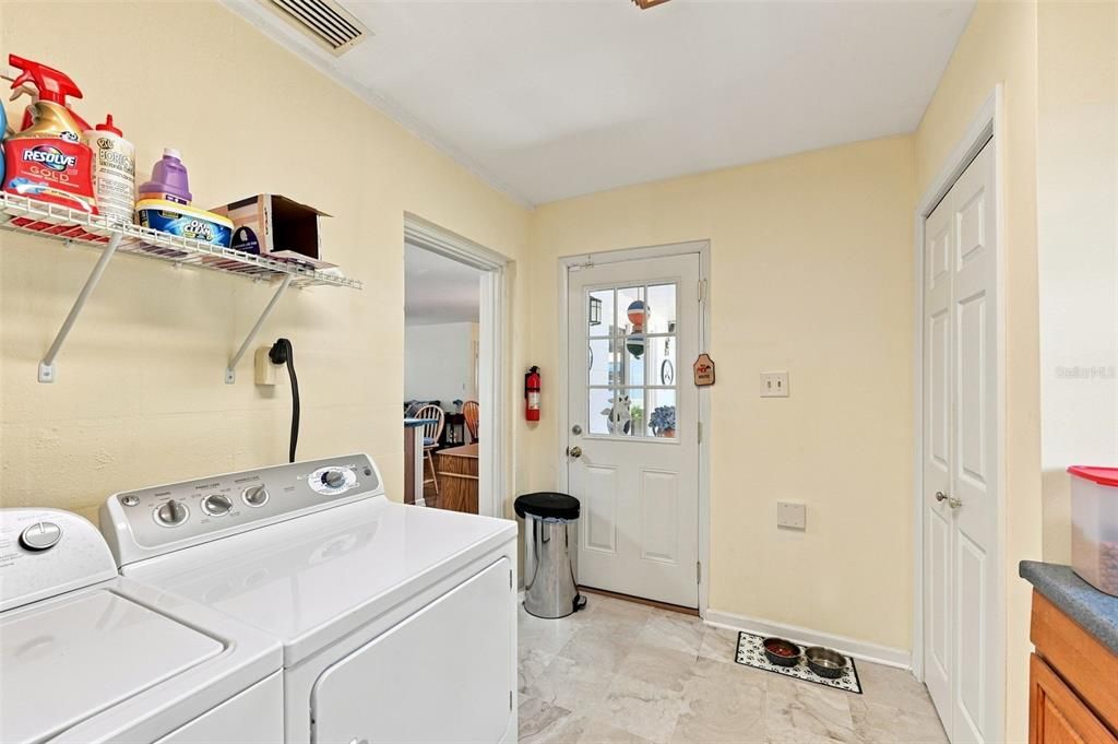 For Sale: $397,000 (3 beds, 2 baths, 1774 Square Feet)