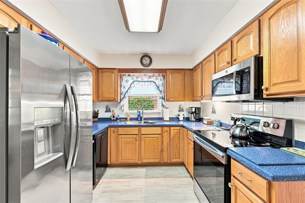 For Sale: $397,000 (3 beds, 2 baths, 1774 Square Feet)