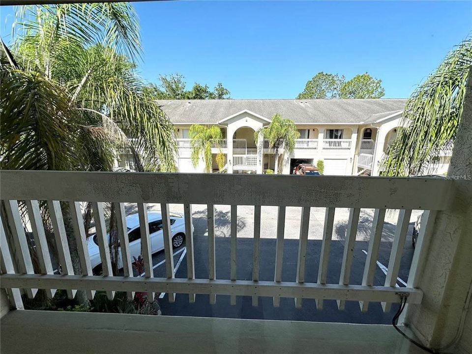 For Sale: $160,000 (2 beds, 2 baths, 1087 Square Feet)