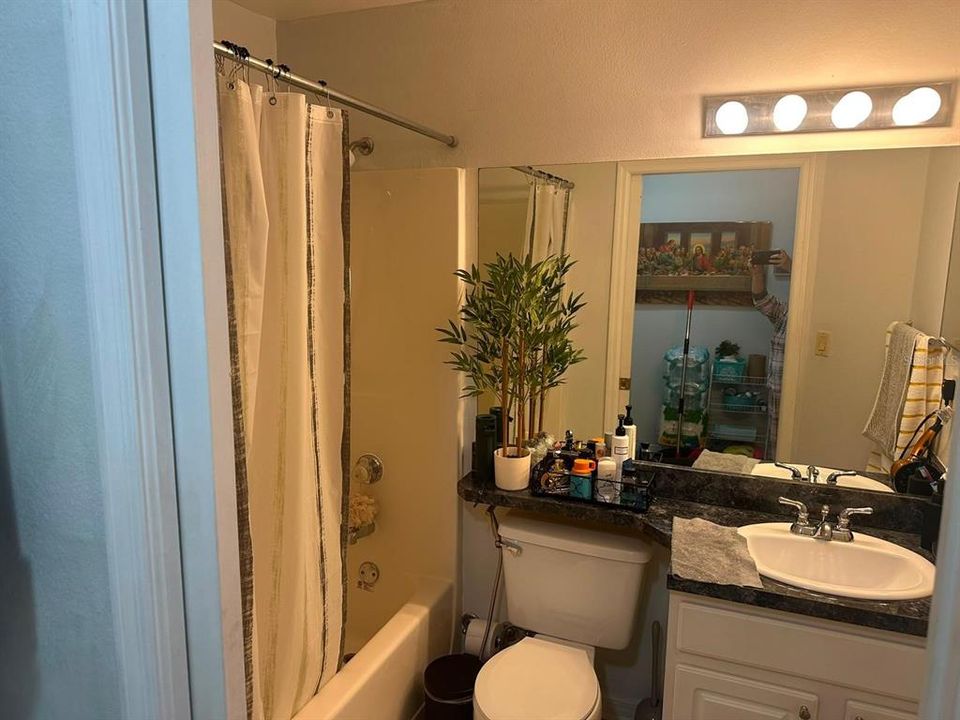For Sale: $160,000 (2 beds, 2 baths, 1087 Square Feet)