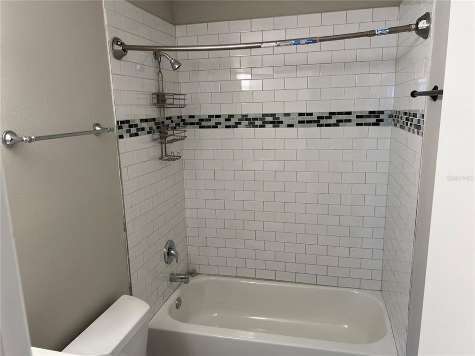 For Sale: $139,900 (2 beds, 2 baths, 918 Square Feet)