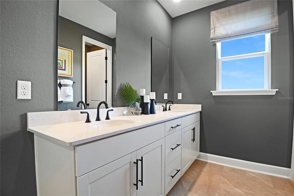For Sale: $464,999 (4 beds, 3 baths, 2313 Square Feet)