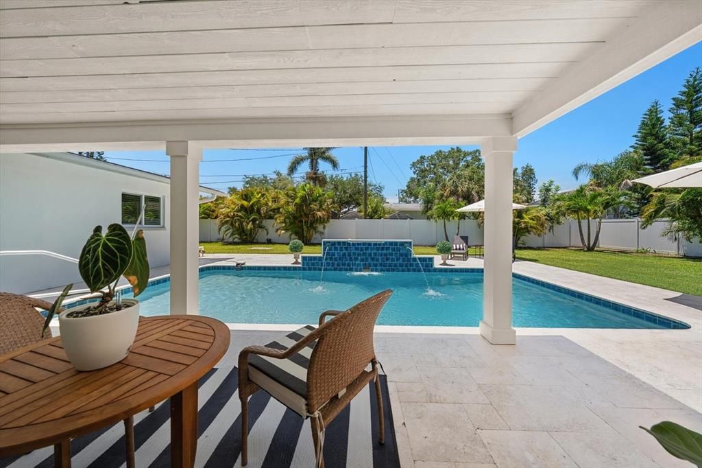 For Sale: $850,000 (4 beds, 3 baths, 1767 Square Feet)