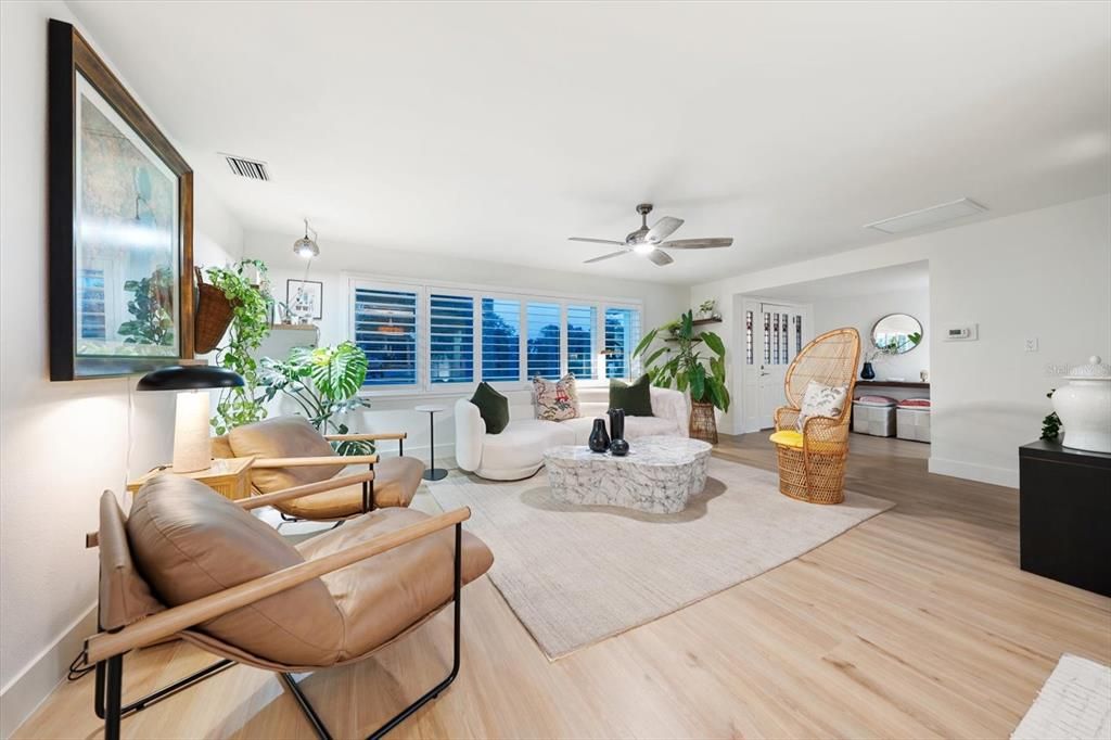 For Sale: $850,000 (4 beds, 3 baths, 1767 Square Feet)