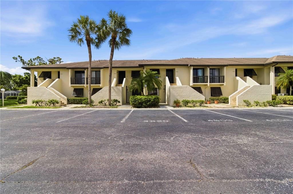 For Rent: $1,775 (2 beds, 2 baths, 1108 Square Feet)