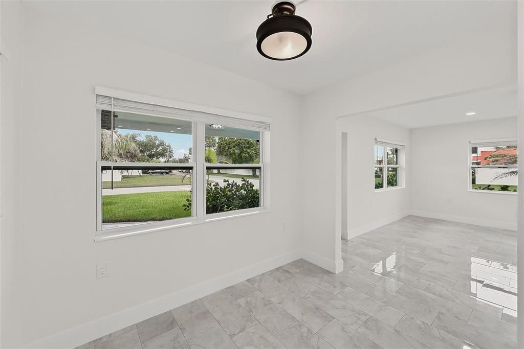 For Sale: $569,000 (2 beds, 2 baths, 1087 Square Feet)