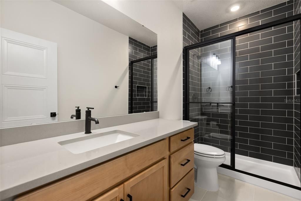 En Venta: $750,000 (4 camas, 3 baños, 3043 Pies cuadrados)