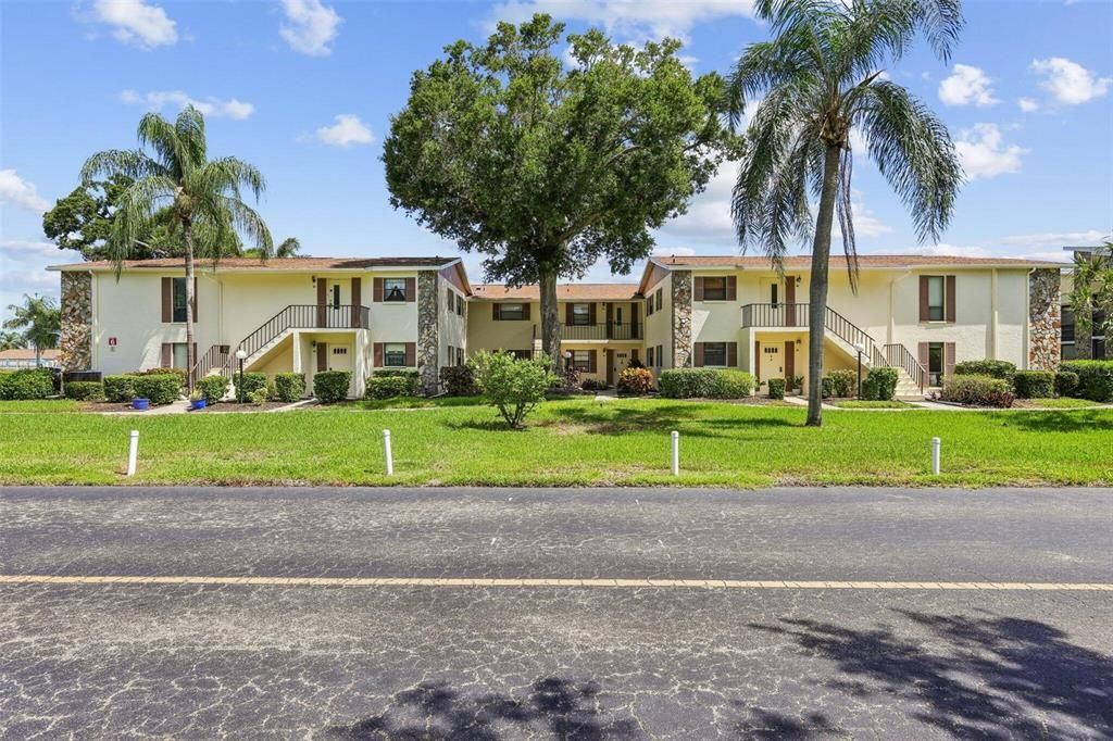 For Sale: $180,000 (2 beds, 2 baths, 1200 Square Feet)