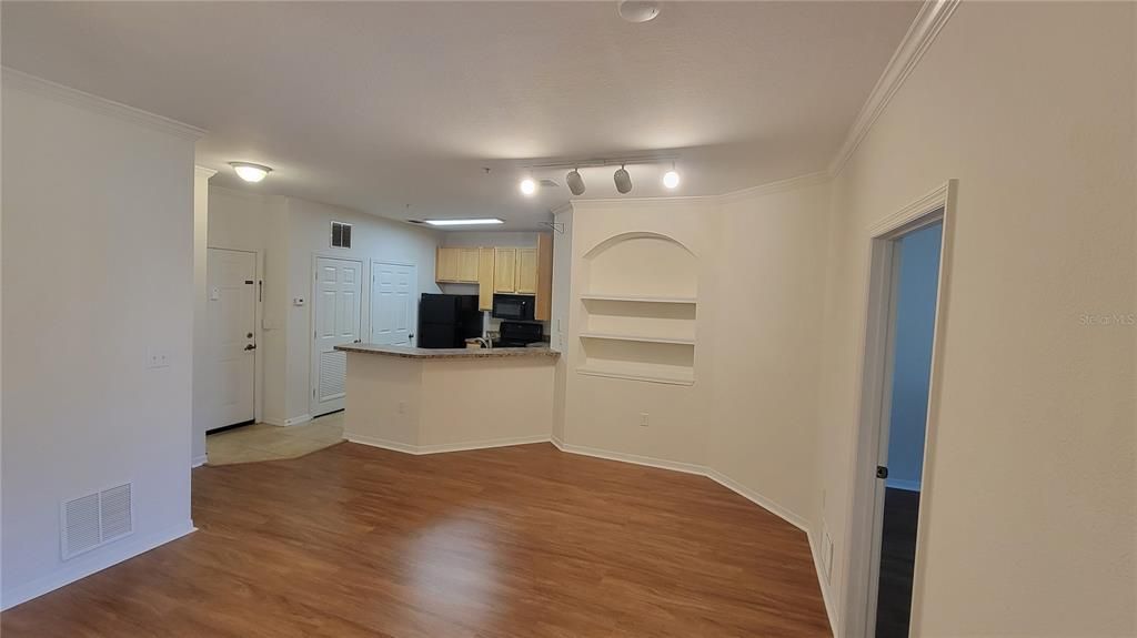 For Rent: $1,695 (2 beds, 2 baths, 1157 Square Feet)
