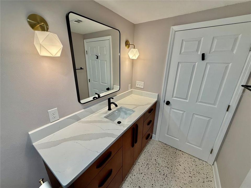 For Sale: $469,000 (3 beds, 2 baths, 1718 Square Feet)