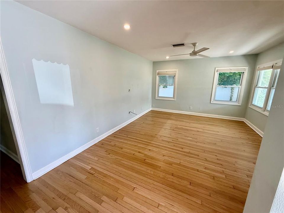 En Venta: $469,000 (3 camas, 2 baños, 1718 Pies cuadrados)