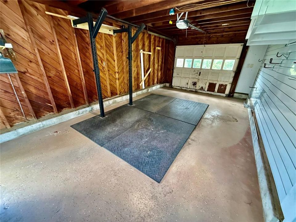 For Sale: $469,000 (3 beds, 2 baths, 1718 Square Feet)