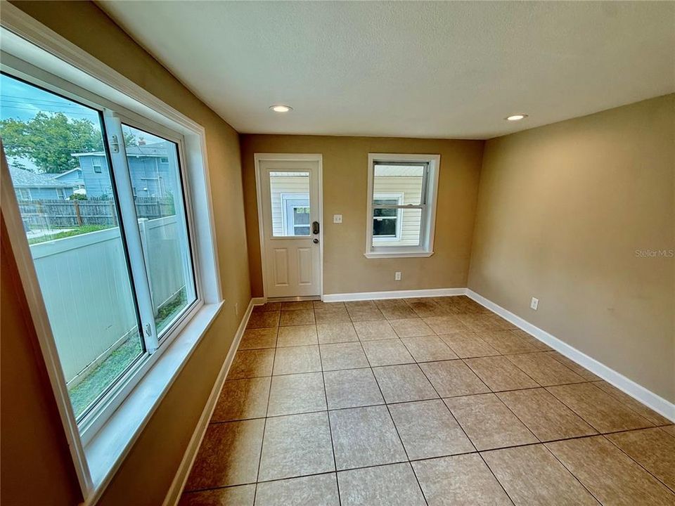 For Sale: $469,000 (3 beds, 2 baths, 1718 Square Feet)