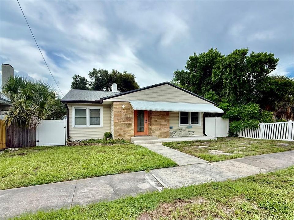 En Venta: $469,000 (3 camas, 2 baños, 1718 Pies cuadrados)