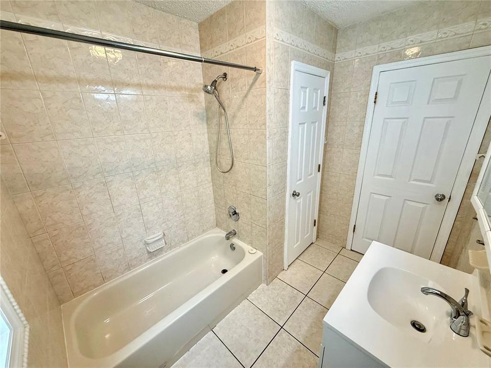 For Sale: $469,000 (3 beds, 2 baths, 1718 Square Feet)