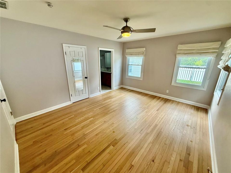 For Sale: $469,000 (3 beds, 2 baths, 1718 Square Feet)