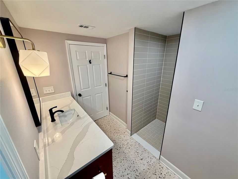 For Sale: $469,000 (3 beds, 2 baths, 1718 Square Feet)