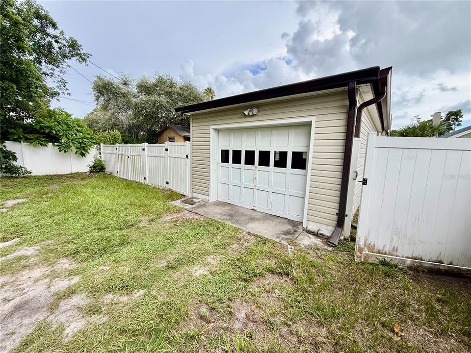 En Venta: $469,000 (3 camas, 2 baños, 1718 Pies cuadrados)