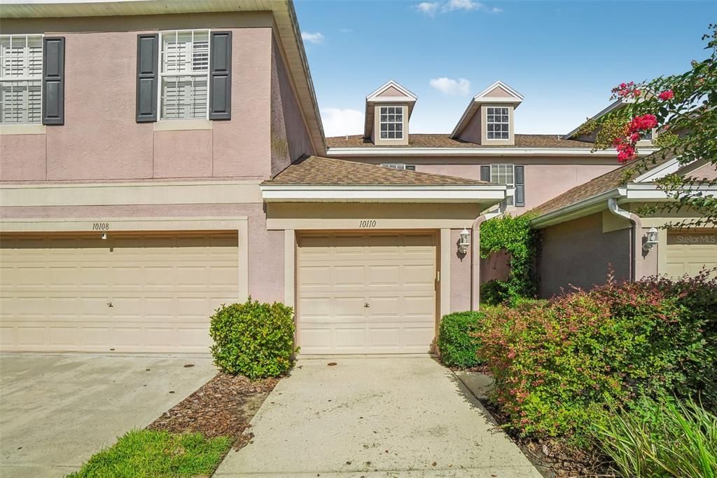 For Rent: $2,200 (2 beds, 2 baths, 1240 Square Feet)