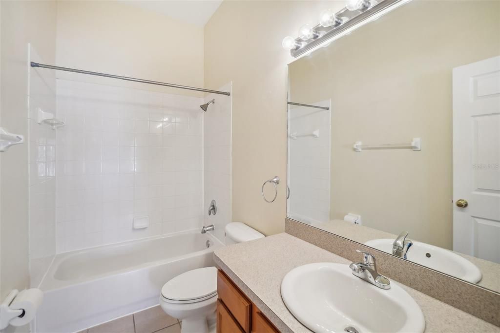 For Rent: $2,200 (2 beds, 2 baths, 1240 Square Feet)
