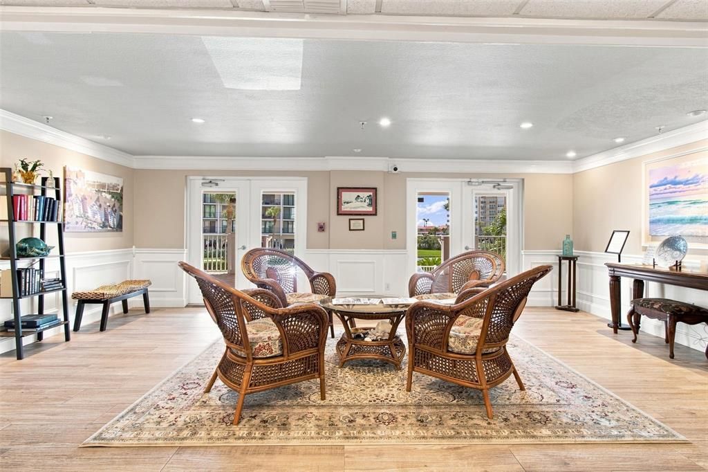 For Sale: $895,000 (2 beds, 2 baths, 1410 Square Feet)